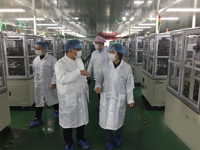 高總帶無(wú)人機網(wǎng)人員參觀(guān)諾信電子