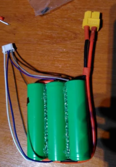自制無(wú)人機電池